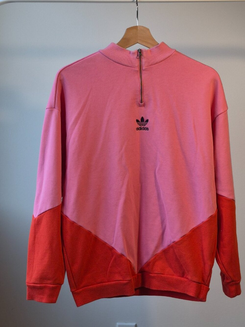 Adidas Originals Women’s Half Zip Sweatshirt Size S Pink Red Colorblock Trefoil - Picture 2 of 9